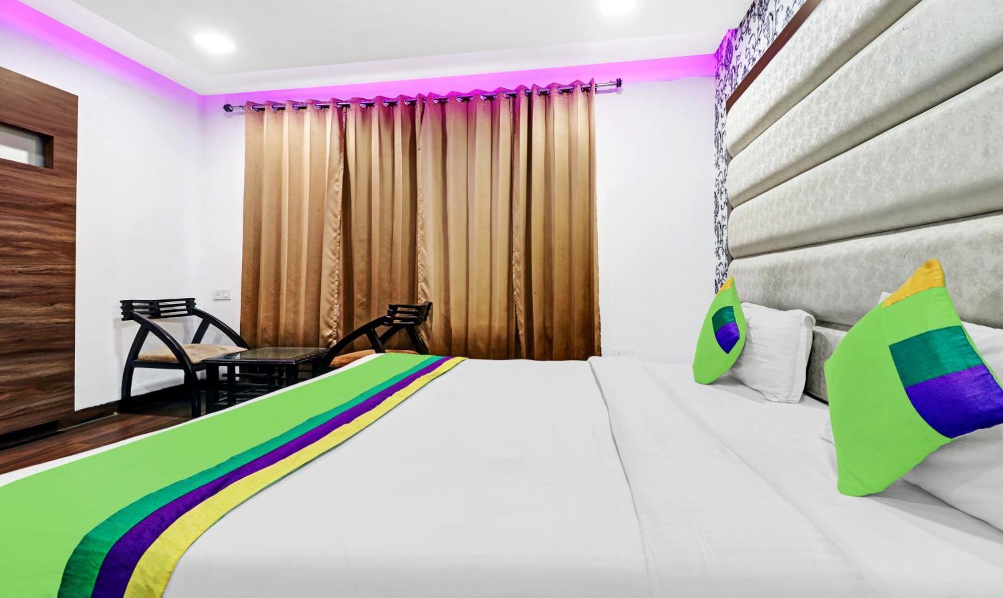 โอโย 15208 โฮเต็ล ยูนิก Hotel อัมริตสา ภายนอก รูปภาพ
